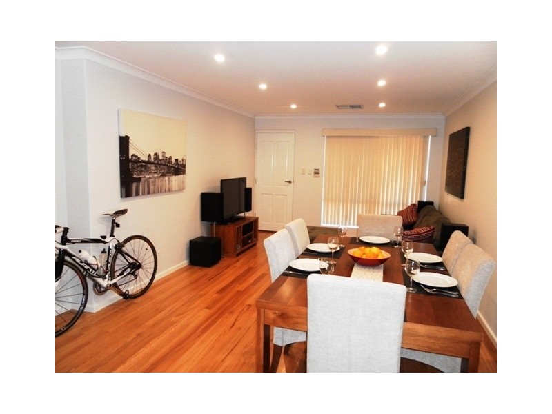 2/212 Salvado Road, Wembley WA 6014