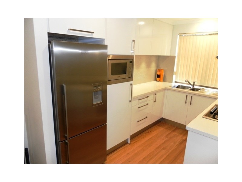 2/212 Salvado Road, Wembley WA 6014