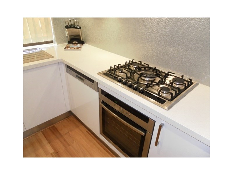 2/212 Salvado Road, Wembley WA 6014