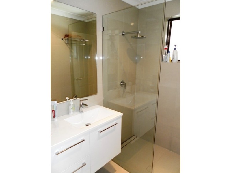 2/212 Salvado Road, Wembley WA 6014