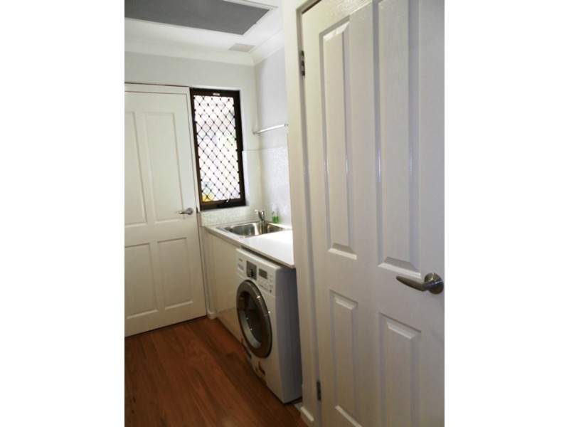 2/212 Salvado Road, Wembley WA 6014