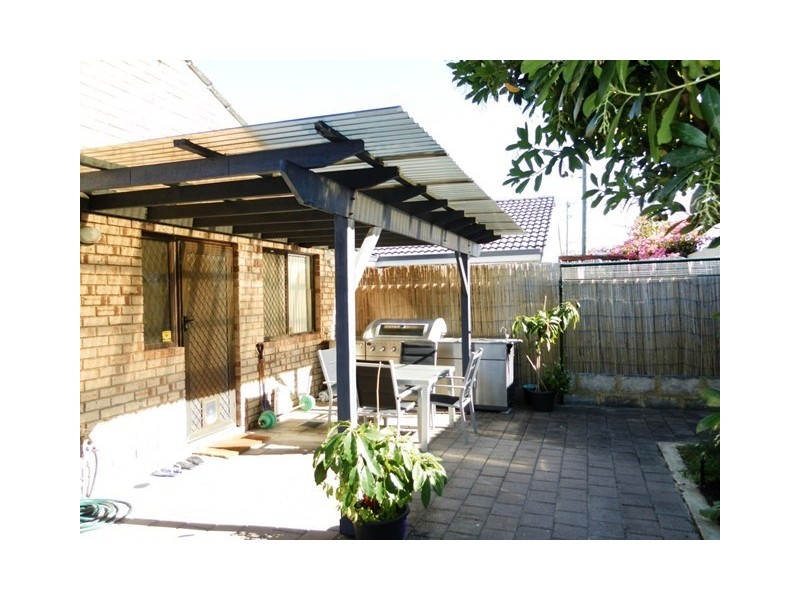 2/212 Salvado Road, Wembley WA 6014