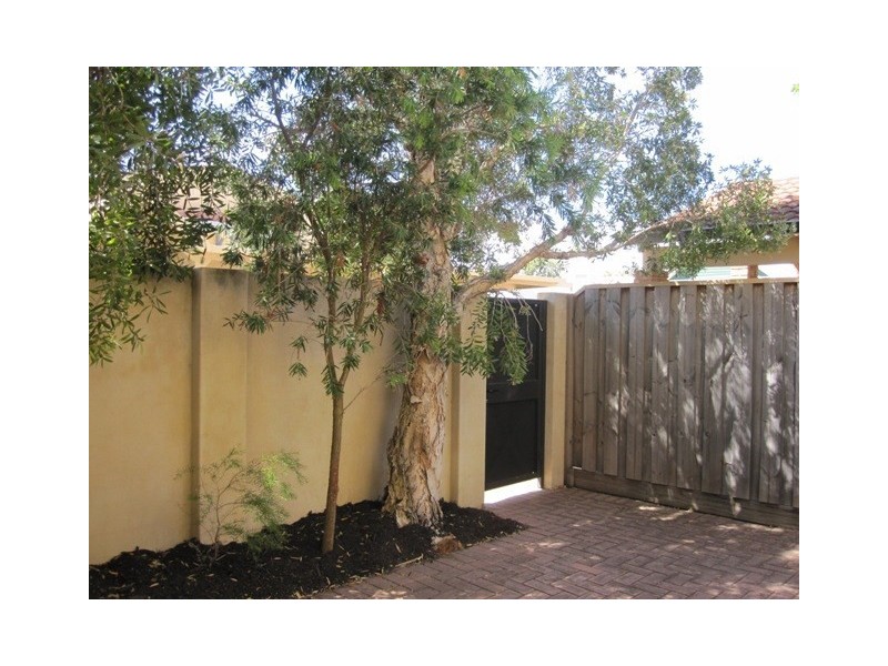 1/196 Bagot Road, Subiaco WA 6008