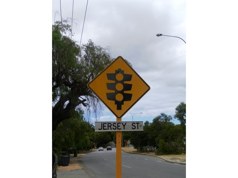 3/4 Jersey Street, Jolimont WA 6014