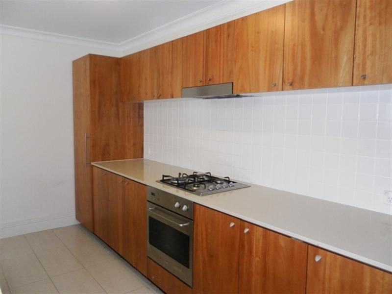 17/8 Bay Road, Claremont WA 6010