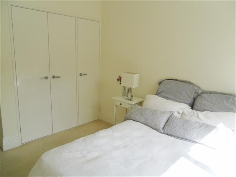 17/8 Bay Road, Claremont WA 6010