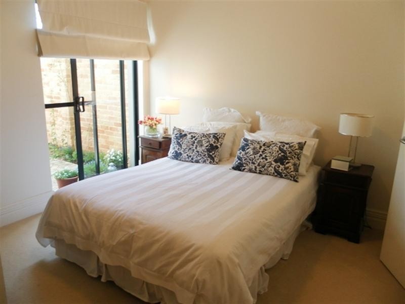 17/8 Bay Road, Claremont WA 6010