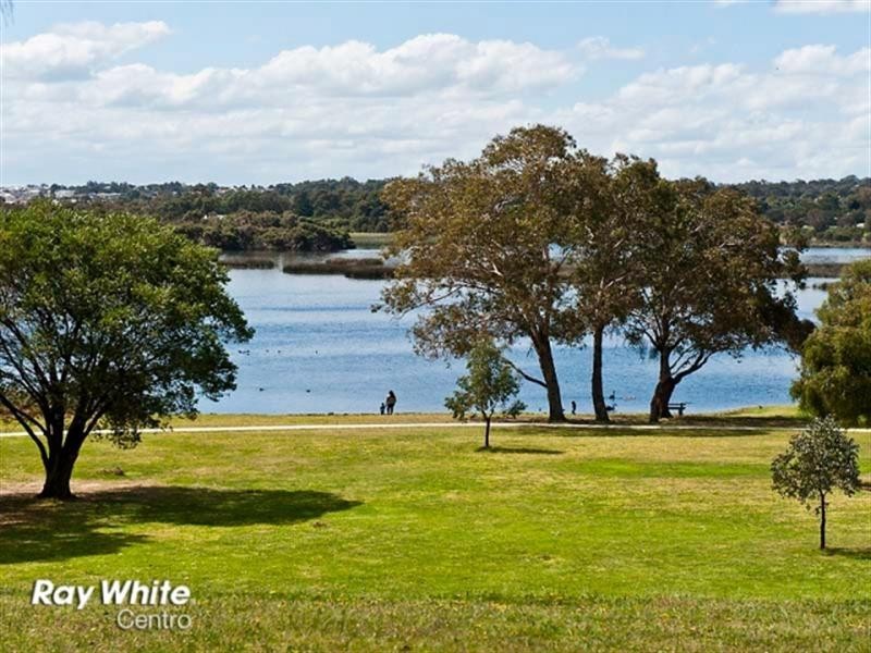 31 Edgewater Drive, Edgewater WA 6027