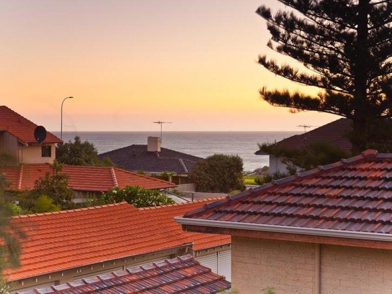 5a Deane Street, Cottesloe WA 6011