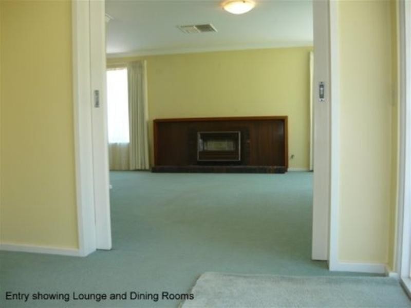 18 Mereworth Road, Thornlie WA 6108