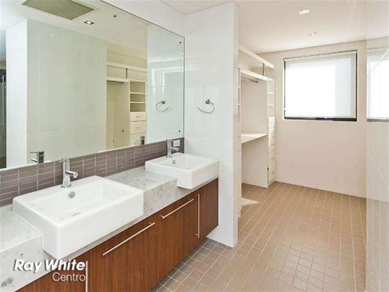 62 Rossello Lane, Subiaco WA 6008