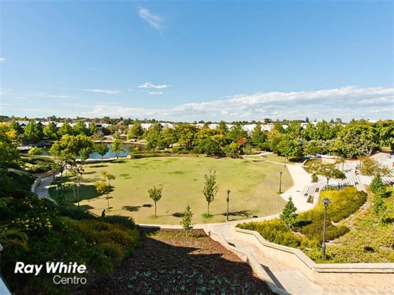 62 Rossello Lane, Subiaco WA 6008