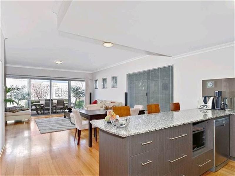 3/86 Salvado Road, Wembley WA 6014
