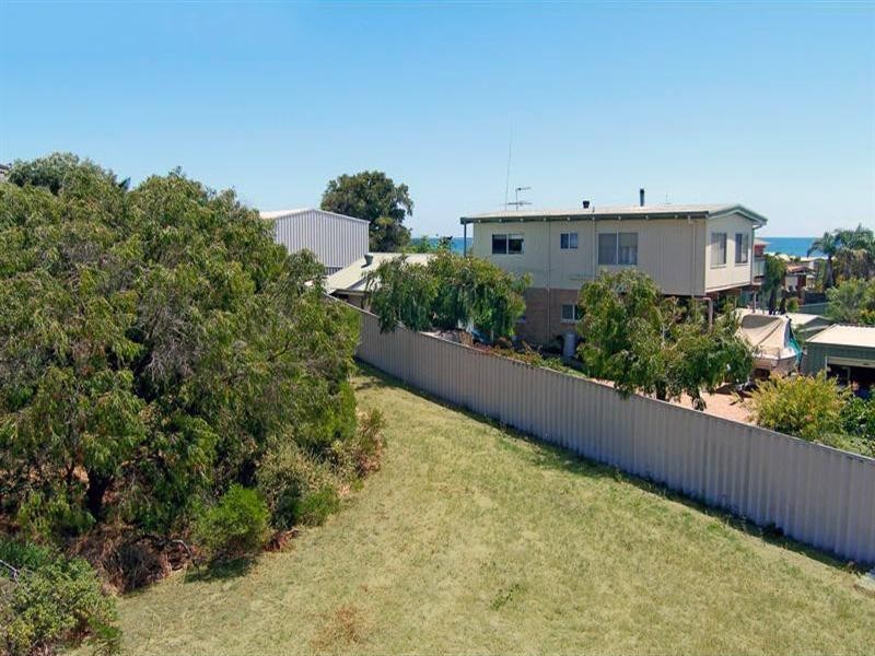 11 Sandra Street, Falcon WA 6210