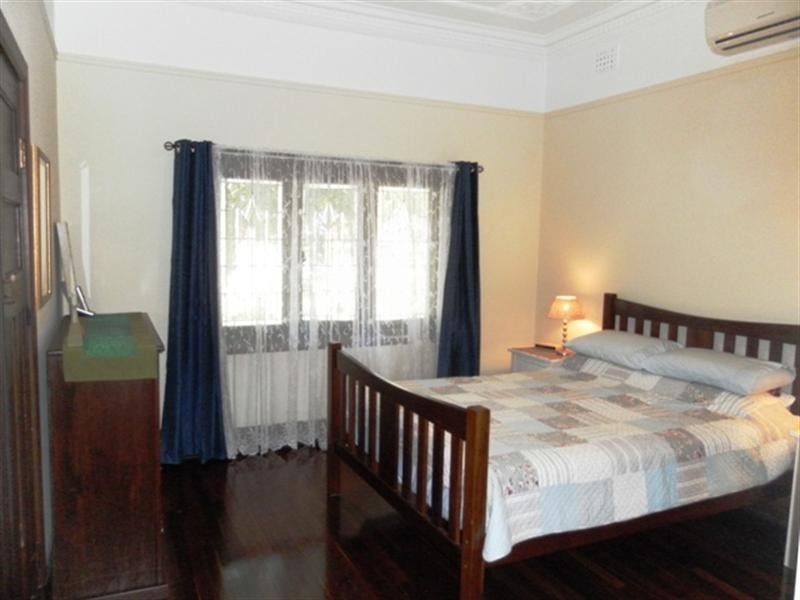 13 Willcock Avenue, Daglish WA 6008