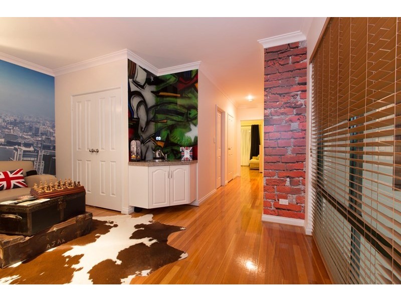 10 Mere View Way, Subiaco WA 6008