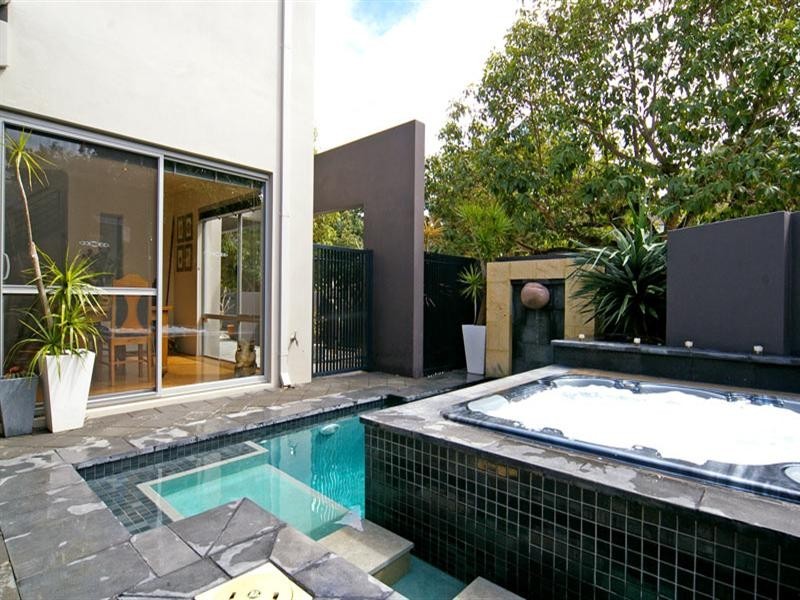 129 Woolwich Street, West Leederville WA 6007