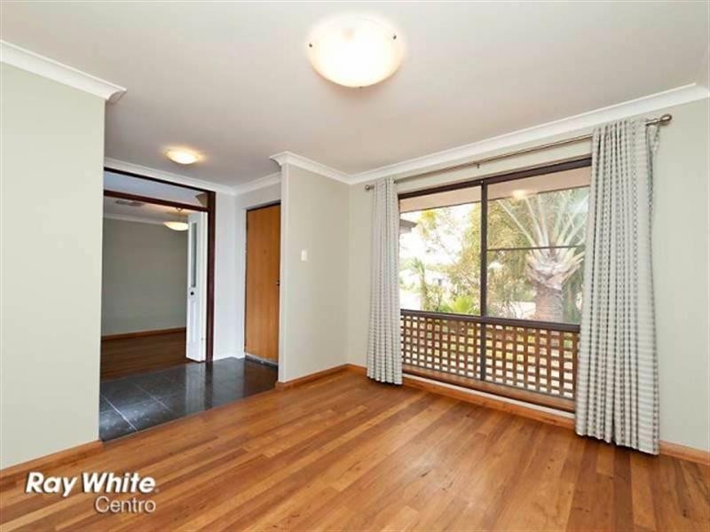 143 Glengarry Drive, Duncraig WA 6023