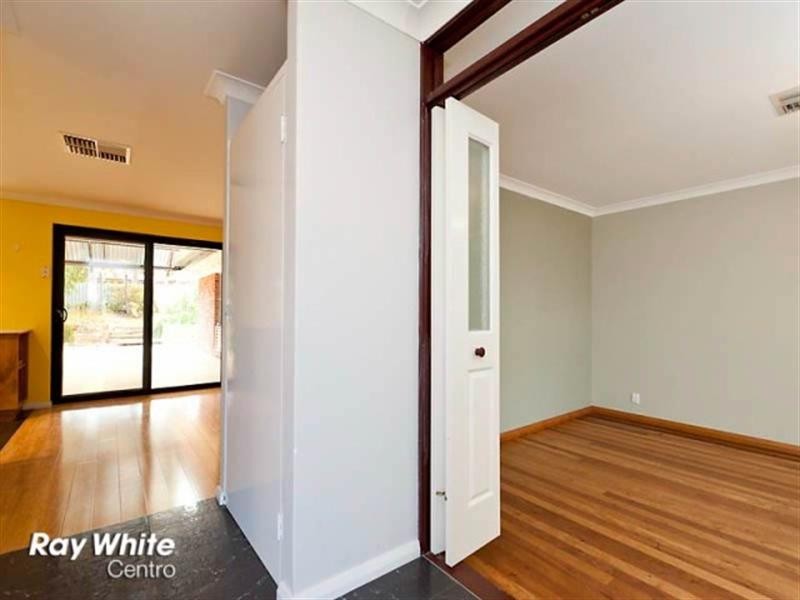 143 Glengarry Drive, Duncraig WA 6023
