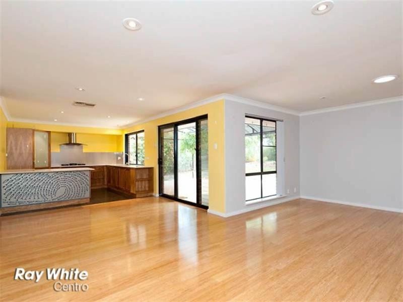 143 Glengarry Drive, Duncraig WA 6023