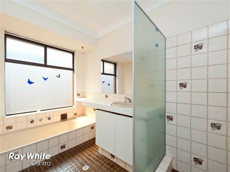 143 Glengarry Drive, Duncraig WA 6023