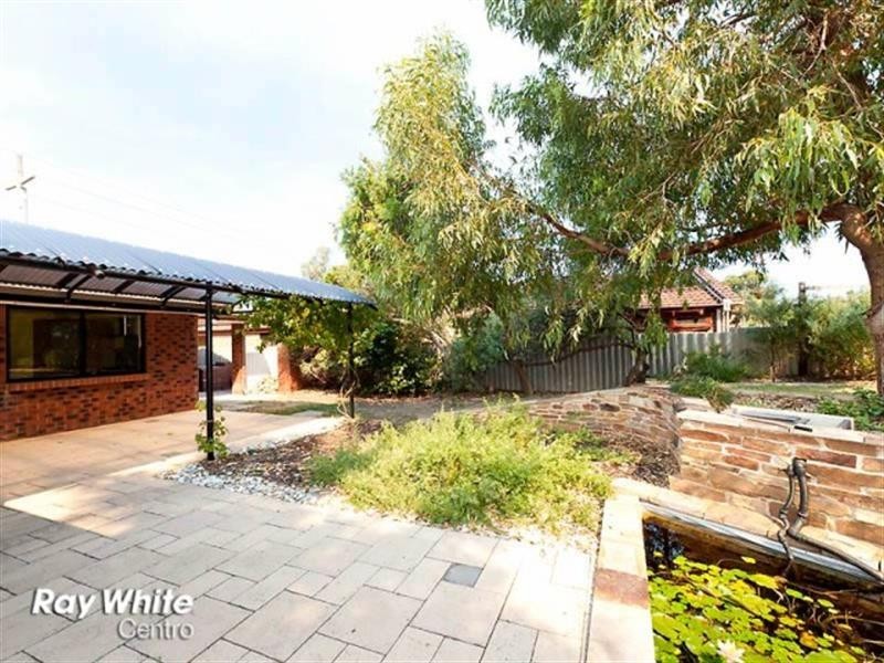 143 Glengarry Drive, Duncraig WA 6023