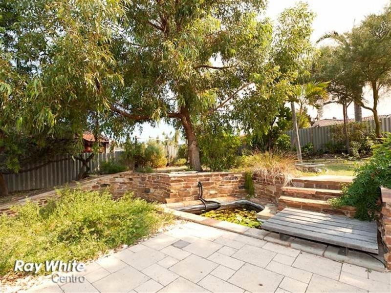 143 Glengarry Drive, Duncraig WA 6023