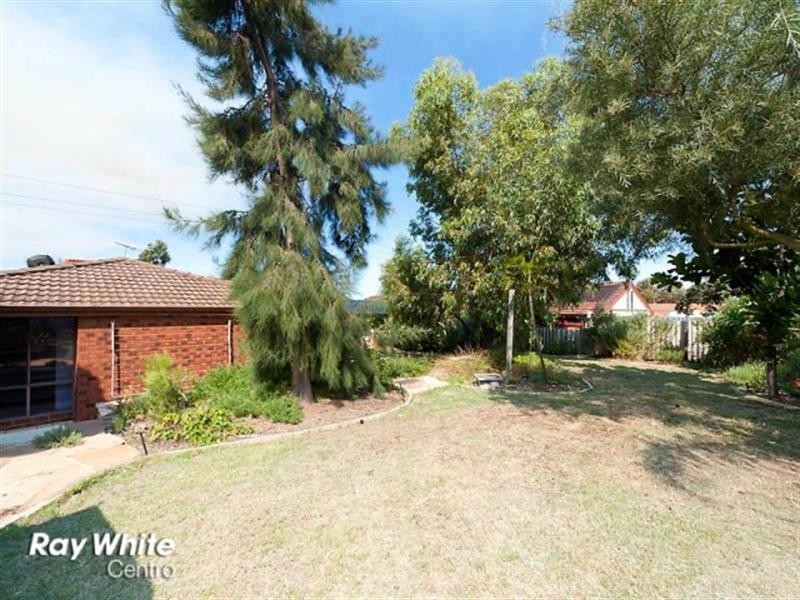 143 Glengarry Drive, Duncraig WA 6023