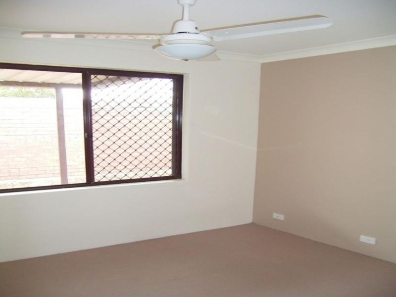 1/216 Salvado Road, Wembley WA 6014