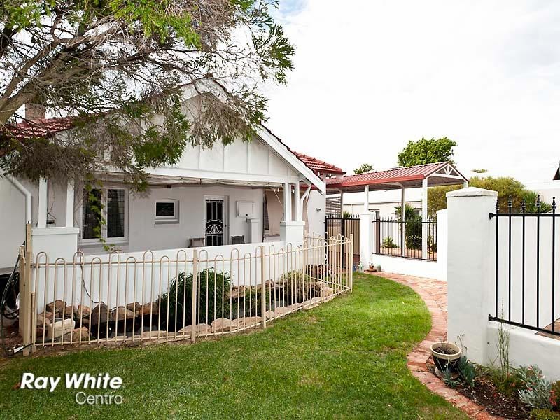 36a Petra Street, Palmyra WA 6157