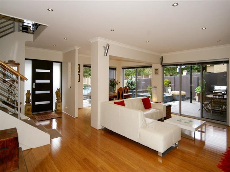 129 Woolwich Street, West Leederville WA 6007