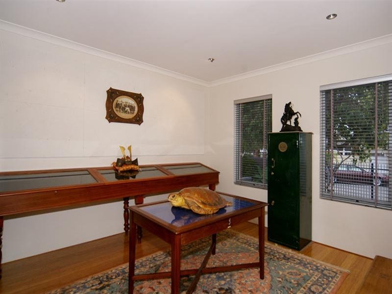 129 Woolwich Street, West Leederville WA 6007