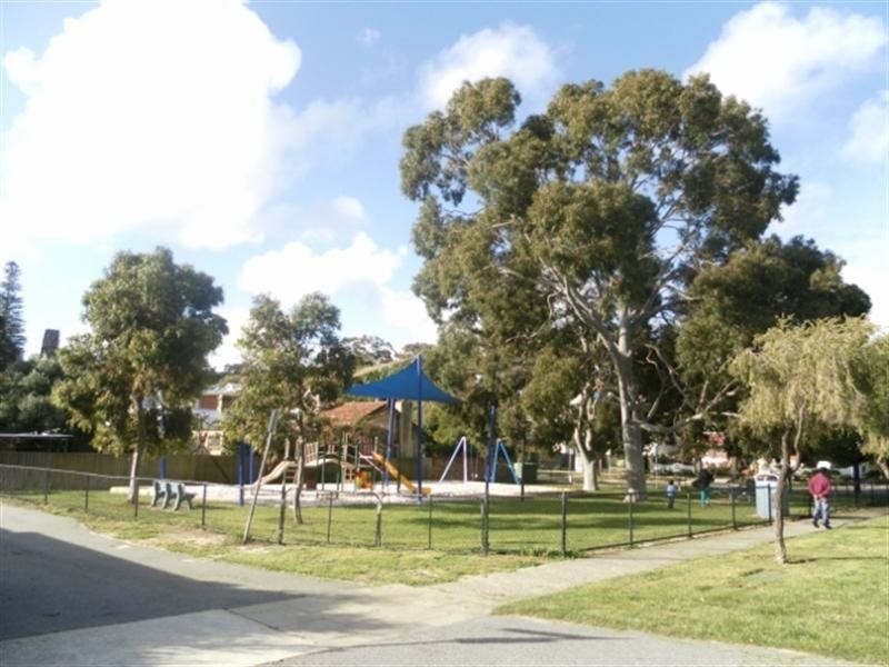 129 Woolwich Street, West Leederville WA 6007