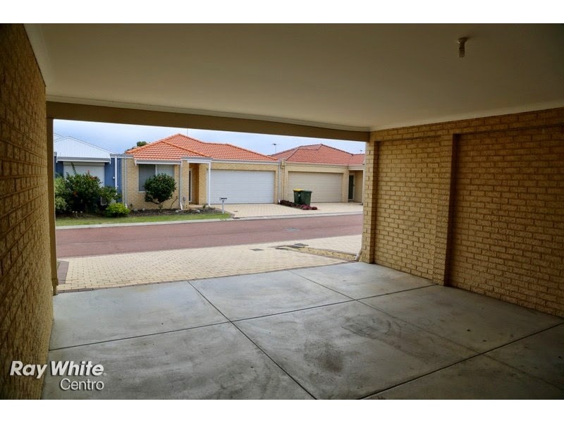 8 Viognier Link, Pearsall WA 6065