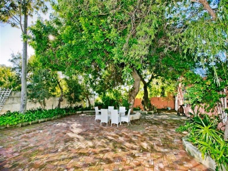 122 Northwood Street, West Leederville WA 6007