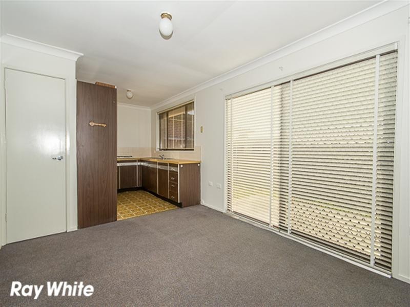 15 Broadmeadows Street, St Johns Park NSW 2176