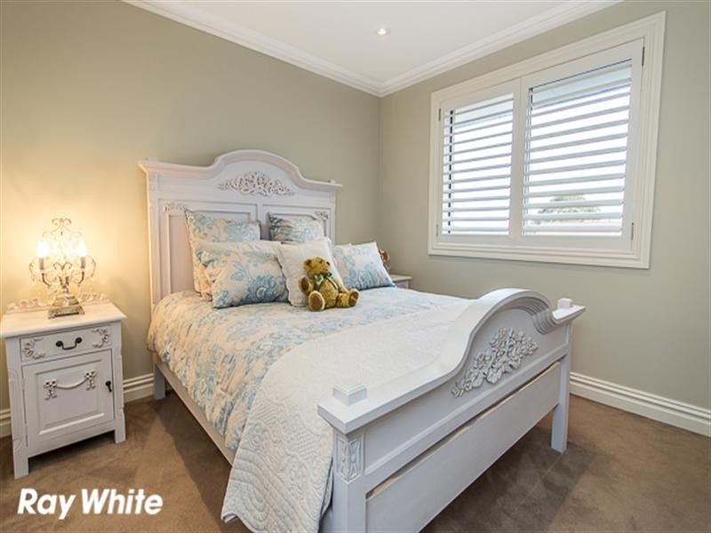 6 Blackbutt Street, Bossley Park NSW 2176