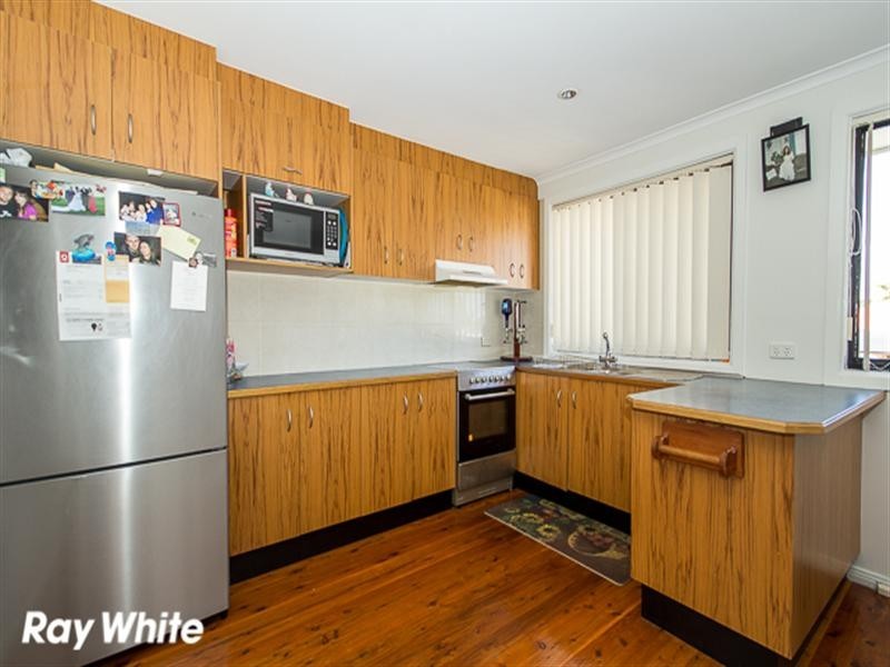 8 Goldsmith Place, Wetherill Park NSW 2164