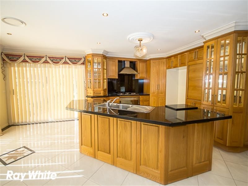 7 Watting Street, Abbotsbury NSW 2176