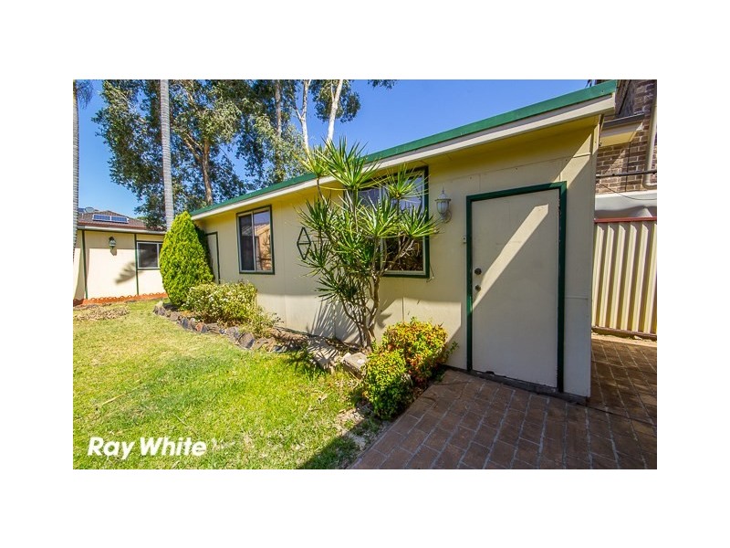 10 Maugham Crescent, Wetherill Park NSW 2164