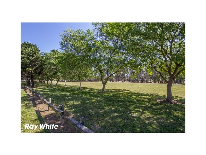 10 Maugham Crescent, Wetherill Park NSW 2164