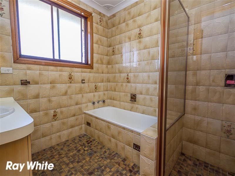 5 Blackmore Place, Wetherill Park NSW 2164