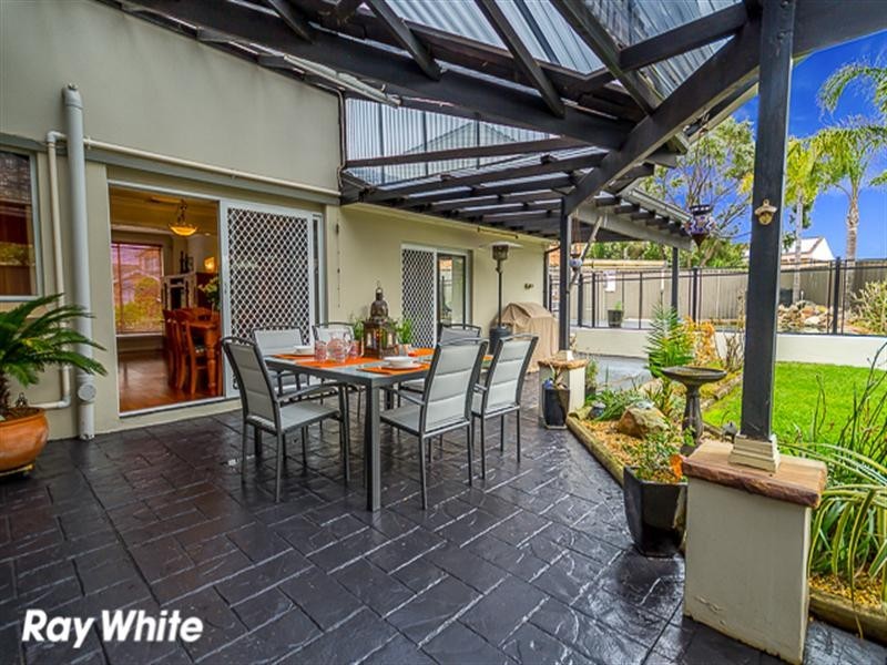 8 Ogden Close, Abbotsbury NSW 2176