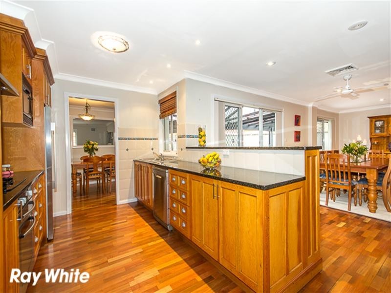 8 Ogden Close, Abbotsbury NSW 2176