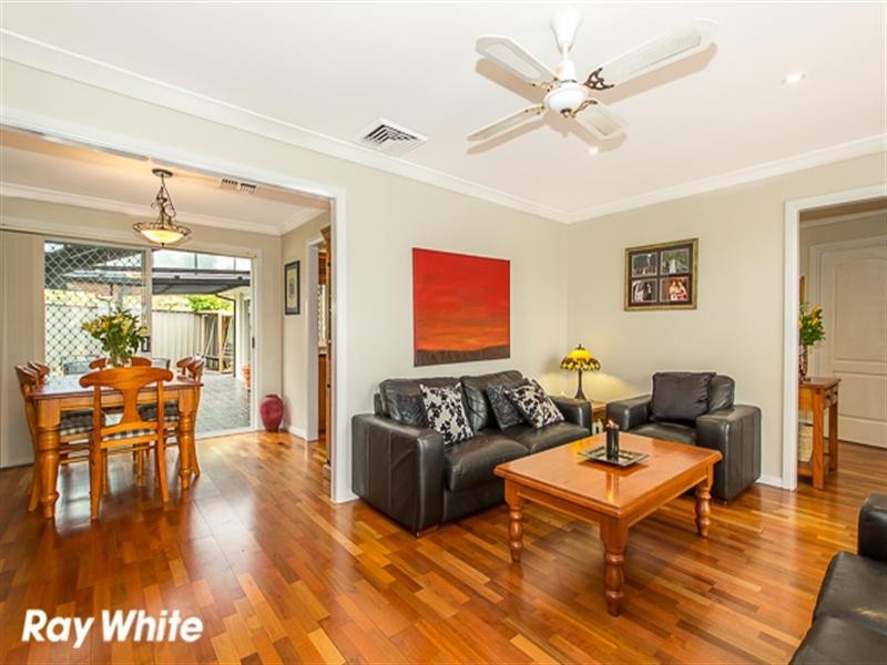 8 Ogden Close, Abbotsbury NSW 2176