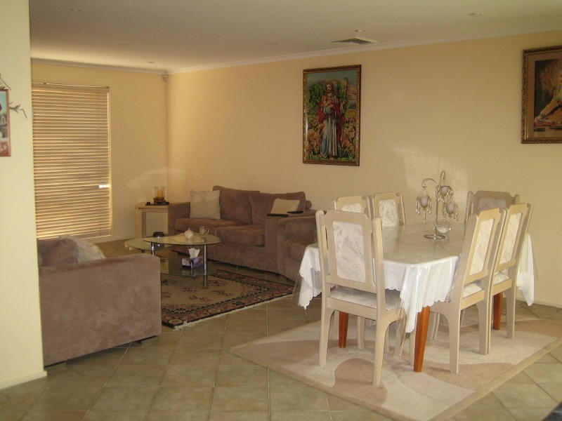 22 Athlone Street, Cecil Hills NSW 2171