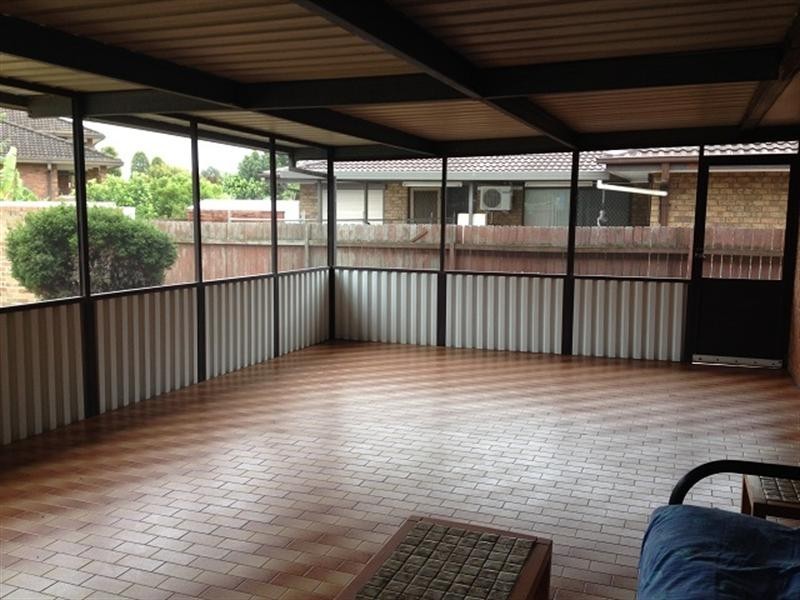 103 Melbourne Road, St Johns Park NSW 2176