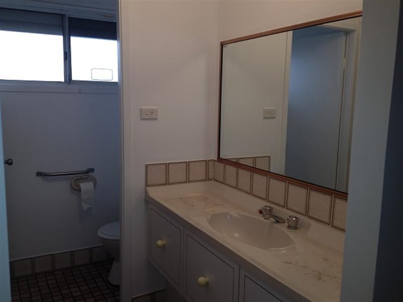 103 Melbourne Road, St Johns Park NSW 2176