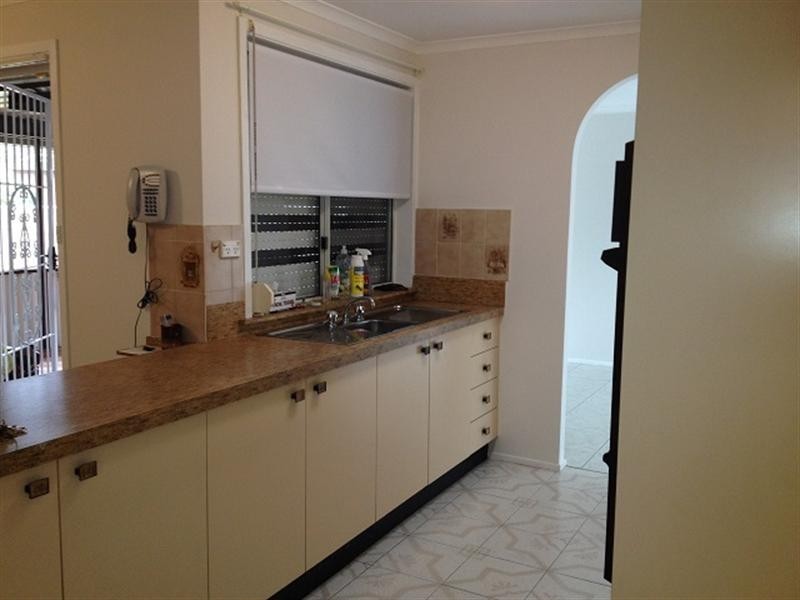 103 Melbourne Road, St Johns Park NSW 2176