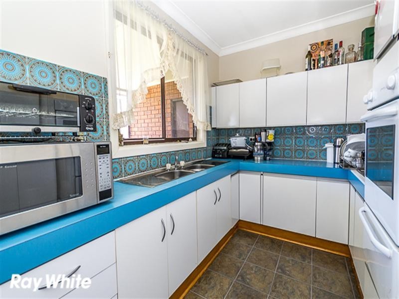 366 Smithfield Road, Prairiewood NSW 2176